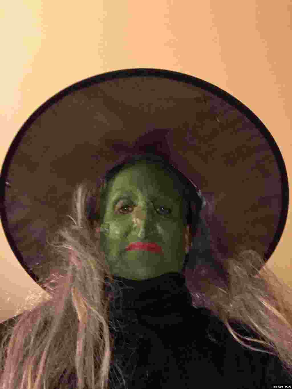 Shirin&nbsp;Krystin Roy a Ranar wasan Halloween, Gaithersburg, Maryland Ranar 31 Oktoba 2019.