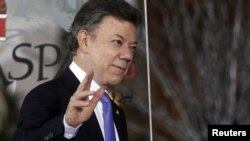 El 67,4 por ciento de los colombianos dice rechazar el manejo que da el presidente Santos al tema de la guerrilla.