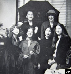Elena Kagan, (center in robe carrying gavel) in 1977, as president of her high school.