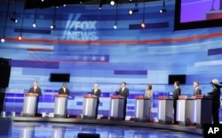 Les candidats en plein débat