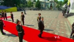 Poroshenko Assumes Presidency of Conflict-Torn Ukraine