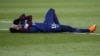 Neymar, blessé, se tord de douleurs lors d’un match contre l’OM au Parc des Princes, Paris, 25 février 2018.