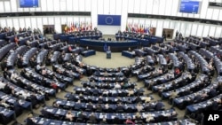 Obraćanje predsednika Evropske komisije Žan-Kloda Junkera Evropskom parlamentu u Starzburu, 12. septembra 2018. (Foto: AP/Jean-Francois Badias)