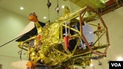 Los ingenieros buscan ahora la mejor forma de mantener comunicación por radio con la nave Phobos Grunt.