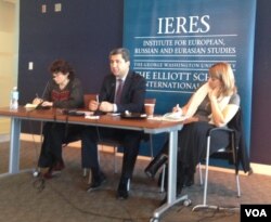 Muhiddin Kabiriy, Tojikistonda bu yil man etilgan Islomiy Uyg'onish Partiyasi lideri, Vashingtonda so'zlamoqda, 16-oktabr, 2012