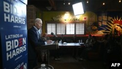 Presiden AS Joe Biden berbicara dalam kampanye di Arizona (19/3). 