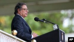 El presidente de Colombia, Gustavo Petro, habla durante la ceremonia de juramentación del Gral. William Salamanca como nuevo jefe de policía en Bogotá, Colombia, el 9 de mayo de 2023.