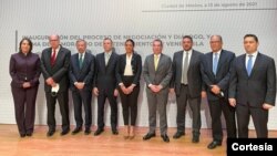 Miembros de la Plataforma Unitaria Venezuela. [Foto: Tomada del cuenta de Twitter de diputada Mariela Magallanes]