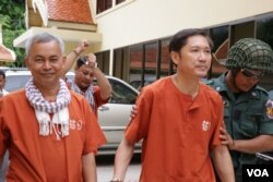 រូបភាព​ឯកសារ៖ ​លោក ​យី ​សុខ​សាន្ត ​(ឆ្វេង​) ​លោក​ ណៃ​ វ៉ង់ដា (​កណ្តាល​) លោក​ នី ​សុខា​ (​ស្តាំ​) មន្ត្រី​ការពារ​សិទ្ធិ​មនុស្ស​នៃ​អង្គការ​អាដហុក​ នៅ​ឯ​តុលាការ​កំពូល​ ក្នុង​រាជធានី​ភ្នំពេញ​ កាល​ពី​ថ្ងៃ​ទី​៥​ ខែ​កញ្ញា​ ឆ្នាំ​២០១៦​។ (ហ៊ាន​ សុជាតា​/VOA)