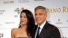 La abogada británica-libanesa, Amal Clooney, casada con el actor George Clooney, fue galardonada por su labor en defensa del periodismo.[Foto de Archivo]