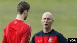 Kontrak Bob Bradley di timnas AS akan habis akhir tahun, dan mungkin tak akan diperpanjang lagi.