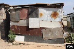 A shack can be seen that is typical of the dwellings in Diepsloot township, South Africa. (VOA/D. Taylor)