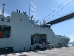 VOA reporter Jay Heisler is given a tour of the Harry DeWolf upon its delivery in 2020,