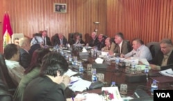 Kurdistan's Constitutional Committee meets to set up political councils to enshrine rights of ethnic and religious minorities and ensure their participation in Iraqi region’s governance in Irbil, Aug. 10, 2015. (Photo: Sharon Behn/VOA)