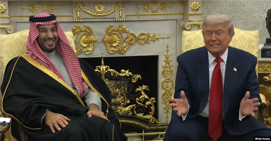 دونالد ترامپ، رئیس‌جمهور ایالات متحده آمریکا، و شاهزاده بن‌سلمان در نشست خبری مشترک.