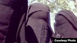 Someone calling themself @_UmmWaqqas posted this photo on Twitter of what they say are her friends @UmmLayth_, Umm Haritha and Umm Ubaydiah.