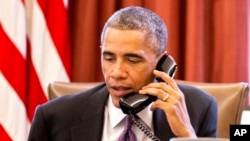 Obama habló con presidente ruso sobre situación en Ucrania.