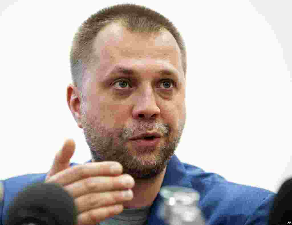 Aleksandr Borodai, Prime Minister of the self-proclaimed Donetsk People&#39;s Republic speaks at a news conference in Donetsk, eastern Ukraine, July 18, 2014.