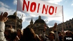 Se convocaron 280 protestas en varias ciudades de todo el mundo para pedir la dimisión del primer ministro.