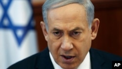 Israel's Prime Minister Benjamin Netanyahu attends cabinet meeting, Jerusalem, May 26, 2015.