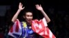 Pebulu tangkis Malaysia, Lee Chong Wei, saat merayakan kemenangan atas pebulu tangkis China, Lin Dan, dalam laga tunggal putra All England, di Birmingham, Inggris, 12 Maret 2017.