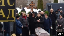 La cérémonie funéraire du défunt chef de l'opposition russe Alexei Navalny, dans le district de Maryino à Moscou, le 1er mars 2024. ( Photo d'Olga MALTSEVA / AFP)