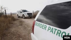 Sólo una cuarta parte de los encuestados dijo que la legalización de indocumentados debe tener prioridad.