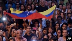 La polarización en Venezuela se expresa en las calles, después que una ronda de diálogo en Noruega terminó esta semana sin acuerdo entre Nicolás Maduro y Juan Guaidó.