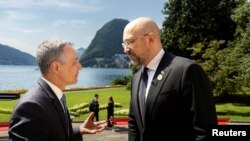  دنیس شمیگال در حاشیه کنفرانس بازسازی اوکراین