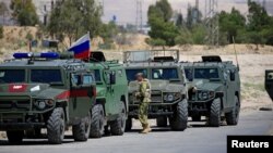 Des chars russes près de Douma, Ghouta orientale, le 23 avril 2018