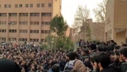 Estudiantes iraníes advierten: "Nuestras élites están abandonando el país para siempre"