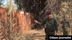 ထိုင်းမြန်မာနယ်စပ်မှာ တရုတ်နိုင်ငံသားတွေ ကျားဖြန့် အွန်လိုင်းငွေလိမ်ဂိုဏ်းတွေက ဖျားယောင်းပြီး ရောင်စားခံရပြီးနောက် ထိုင်းဘက်က လုံခြုံရေးကို တင်းကျပ်ထားပါတယ်။ (Photo: C J)