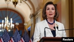 美国国会众议院议长南希·佩洛西在华盛顿国会山宣布推进特朗普弹劾条款。(2019年12月5日)