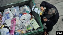 La tasa oficial nacional de pobreza en 2010 fue 15.1%, comparado con el 14.3% de 2009.