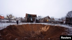 Бајден ќе биде домаќин на Зеленски во услови на ќор-сокак на Конгресот за помошта за Украина