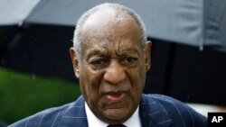 Bill Cosby llega a la audiencia de su sentencia en el juzgado del condado de Montgomery, en Norristown Pennsylvania.
