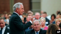 U.S. Sen. Bob Corker, R-Tenn., speaks to the Chamber of Commerce in Knoxville, Tenn., Aug. 16, 2017.