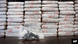 طالبانو تخار ولایت کې په زیاته اندازه د نشه يي توکو د نیولو دمخه د کندهار ولایت کې هم له ۴ ټنو څخه د زیاتو نشه يي توکو د ضبطولو خبر ورکړی وو. (عکس ارشیف).