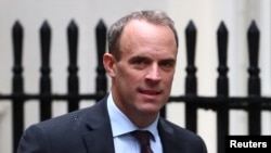 Dominic Raab, secretario del Exterior de Gran Bretaña, afuera de la residencia oficial del Primer Ministro en Downing Street, Londres, el 4 de septiembre de 2019. Reuters/Hannah McKay.