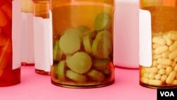 Environ 113 millions de dollars en faux médicaments ont été saisis sur une dizaine de jours (VOA) 