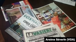 La presse congolaise, au Congo-Brazzaville, le 26 avril 2020. (VOA/Arsène Séverin)