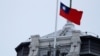 FILE: Penjaga kehormatan mengibarkan bendera Taiwan di Istana Kepresidenan menjelang upacara perayaan Hari Nasional di Taipei, Taiwan 10 Oktober 2023. (REUTERS/Carlos Garcia Rawlins)