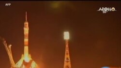 Un Italien, un Russe et un Américain s'envolent pour l'ISS