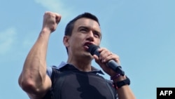 ARCHIVO - Daniel Noboa, del Partido Acción Democrática Nacional, pronuncia un discurso durante un mitin de campaña en Guayaquil, Ecuador, el 9 de octubre de 2023, cuando era candidato presidencial.