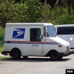 Mobil dinas tukang pos di AS rata-rata tidak ber-AC, sehingga menambah rasa haus pada saat berpuasa siang hari di musim panas.