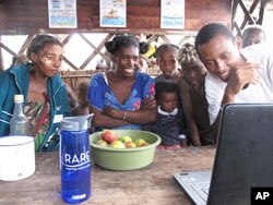 Some Malagasy learn about RARE efforts to preserve the oceans