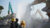 FILE PHOTO- The rescue team searched among the ruins for signs of life after building collapse in Kep province, Cambodia, January 5, 2020. (Khan Sokummono/VOA Khmer)