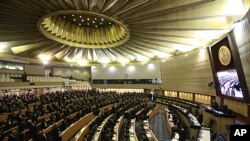 A view of a parliamentary session currently underway to select a house speaker in Bangkok, Thailand, Aug. 2, 2011.