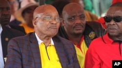 Le président Jacob Zuma, à gauche, lors d'un rallye à Bloemfontein, en Afrique du Sud, le 1er mai 2017.