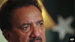Pakistan's Interior Minister Rehman Malik (file photo).